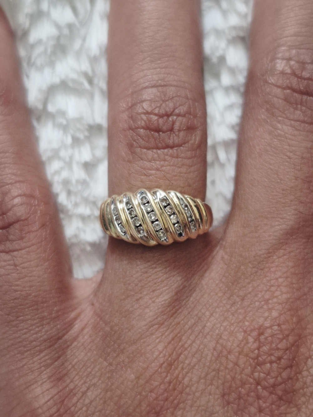 14k Gold Diamond Ribbed Dome Ring